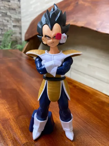 Action Figure Dragon Ball - Vegeta Clássico 21cm