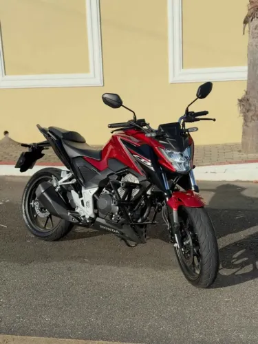 Honda Cb300f (Aceito entrada / Plano para Scorebaixo)