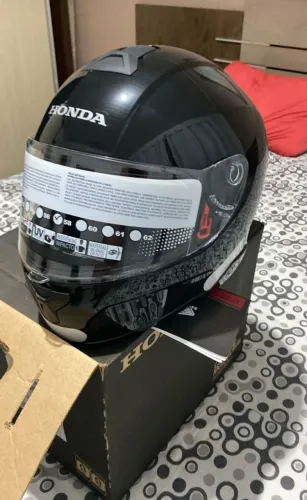 Capacete Honda original!!!Novo nunca usado , tamanho 58