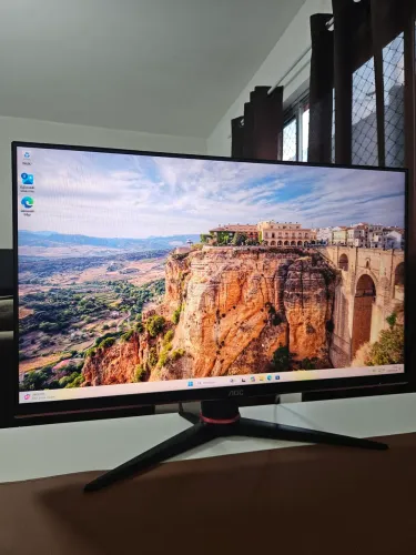 Monitor Gamer AOC FullHD 27 polegadas 144 Hz