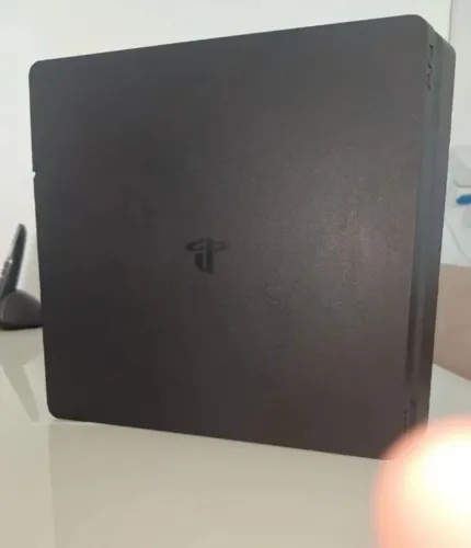 Playstation 4 Slim - Seminovo