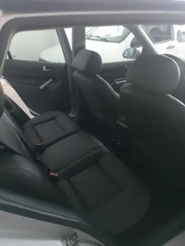 Volkswagen Golf Sportline 1.6 MI Total Flex 8V 4P 2012