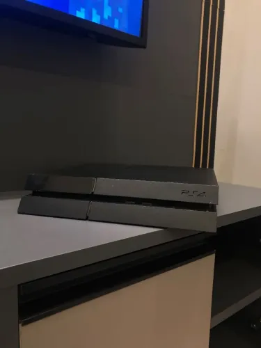 ? PlayStation 4 Fat 500GB - Ótimo para Jogar!