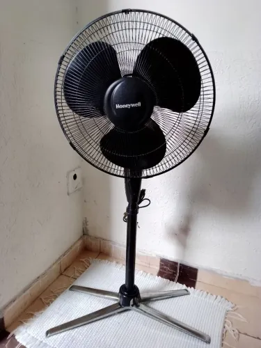 Ventilador coluna Honeywell