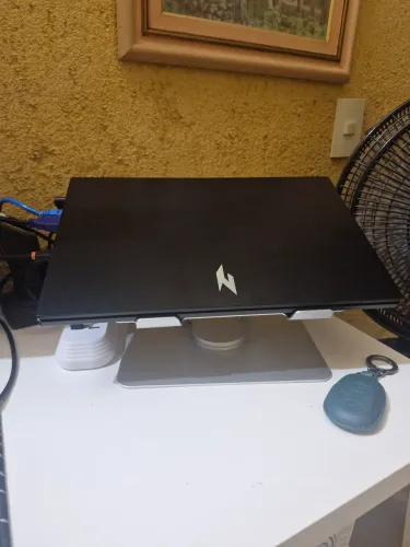 Acer Nitro v15 Ryzen 7, RTX 4050, 16 de ram DDR 5