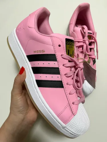 Tênis Adidas Superstar Messi tamanho 42