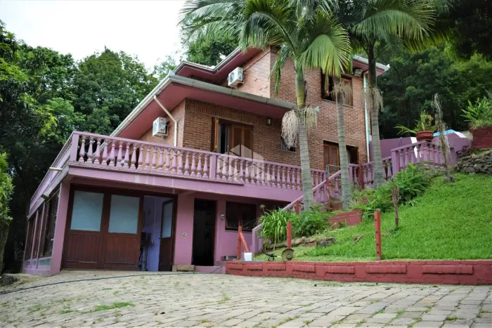 Lindo sítio localizado próximo ao mirante da Ferradura
