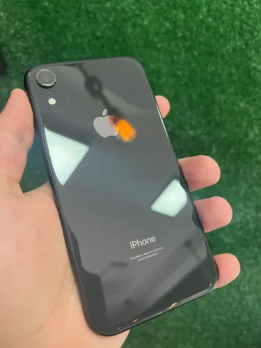 iPhone XR 64GB preto