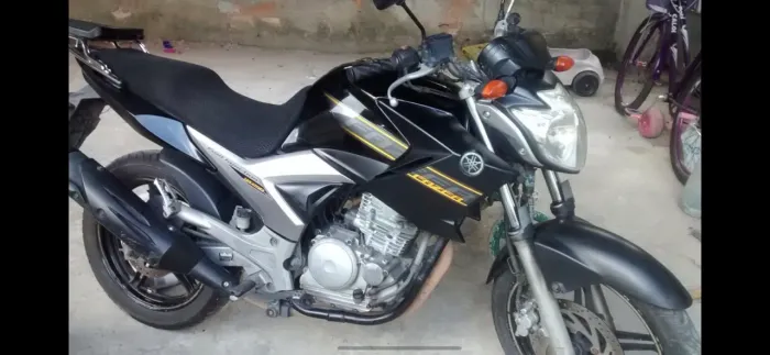 Vendo Fazer 250CC  12.200