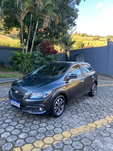 Chevrolet Onix Hatch LTZ 1.4 8V Flex Power Mec. 4P 2016