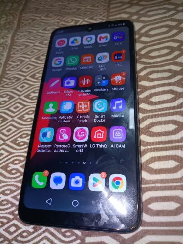 Vendo um celular lg modelo k52S 64gb