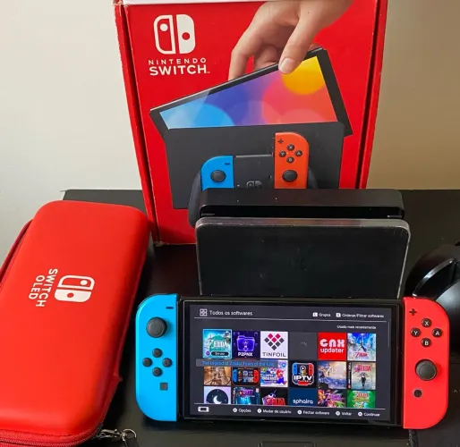 Nintendo switch oled vermelho e azul neon DESBLOQUEADO