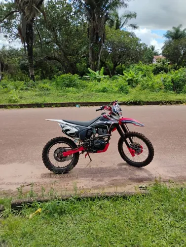 Motor zero, disco de embreagem novo, motor de partida novo
