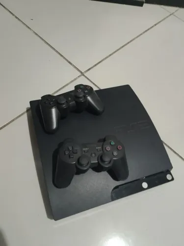 Vende-se ps3 slin desbloqueado