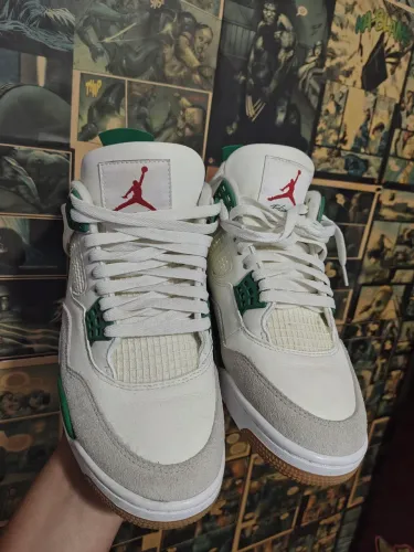 Tênis Jordan 4