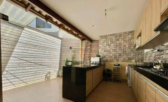 Casa com 3 quartos à venda, 100 m² por R$ 650.000 - Santa Amélia - Belo Horizonte/MG