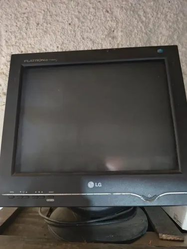 Desapego....Monitor LG