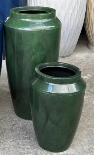 Jarros de Polietileno *planta não inclusa*