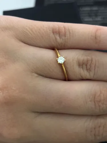 Solitário Monte Carlo - ouro 18k com diamante de 15 pontos 