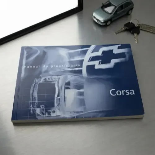 D. O Manual do Proprietário Corsa Original 2001 VENDA FILANTRÓPICA CURITIBA
