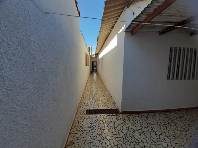 Casa para Venda em Itanhaém, Marrocos, 2 dormitórios, 1 banheiro, 2 vagas