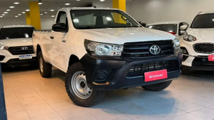 Toyota Hilux CS 4X4 2.8 TDI Diesel Mec. 2020