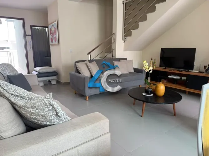 Apartamento Duplex de Luxo Semimobiliado