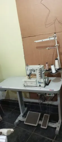 Máquina de Costura Galoneira Industrial Bracob BC 4000-5 - Completa