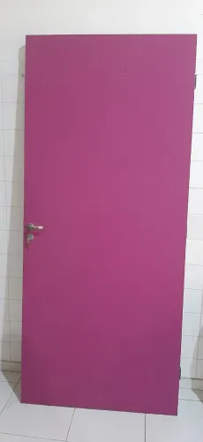 Porta p/ drywall direita 2,10 x 0,92 m - Sem batentes.