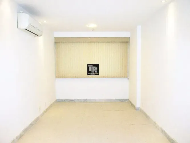 Sala Comercial para Venda em Niterói, Centro, 1 banheiro