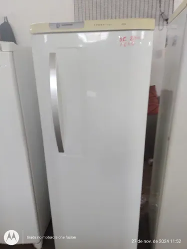 REFRIGERADOR ELECTROLUX REFE38 360L 220V