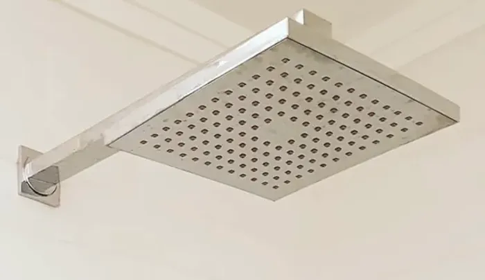 Vende-se Chuveiro Quadrado Cromado