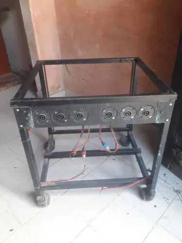 Rack projetado para 3 amps.