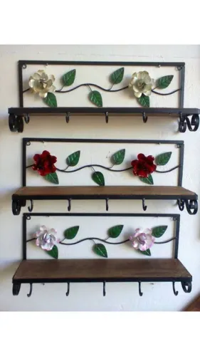 Prateleira de Parede Decorativa com Flores