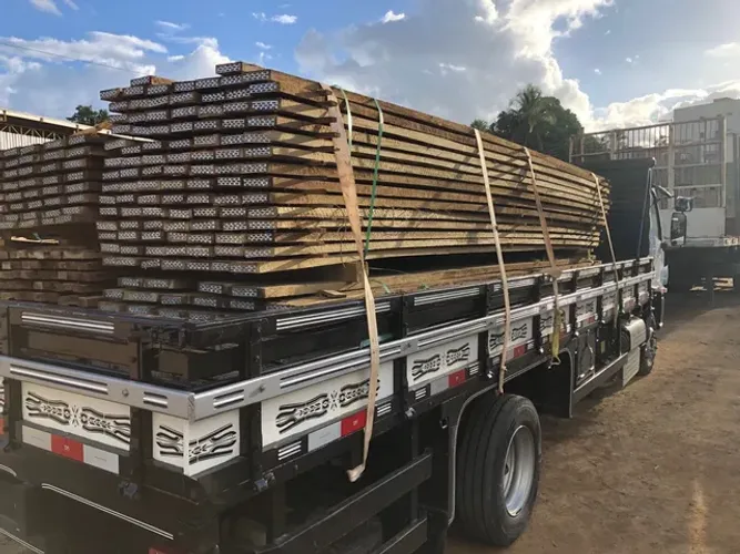 Réguas de eucalipto tratado