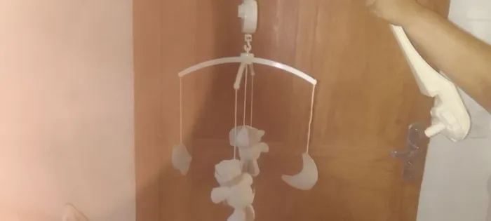 Mobile para berço musical