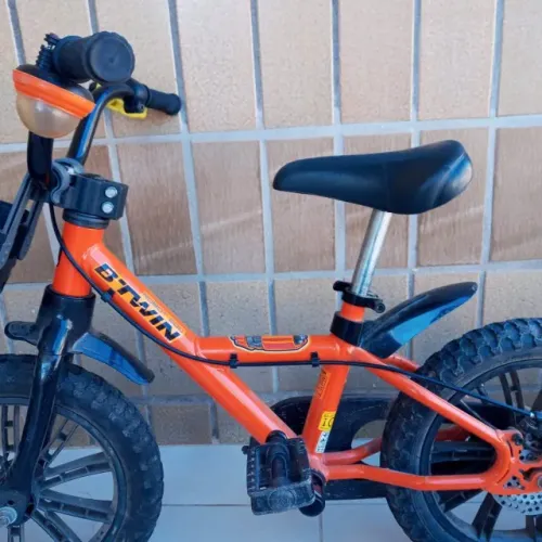Bicicleta Infantil Aro 14 Robot Btwin com freio