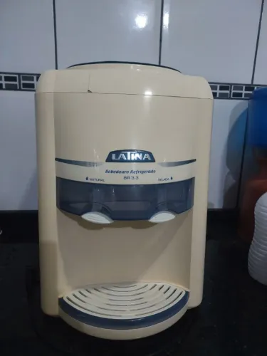 Bebedouro refrigerador
