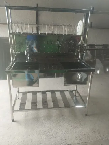 Bancada totalmente em aço inox multifuncional 