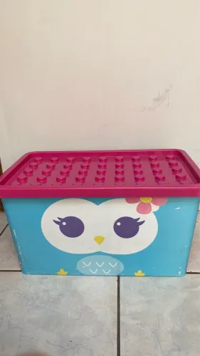 Caixa de brinquedo 