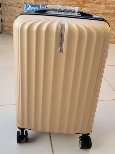 Mala Bordo P 10kgs 20" + opcional de sacola dobrável c alça carona