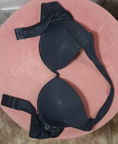 Sutiã preto com brilho