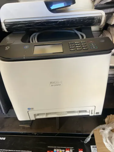 Ricoh multifuncional Mc250w