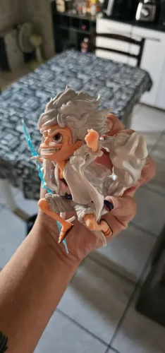 Figura Colecionável Gear 5 Luffy - One Piece