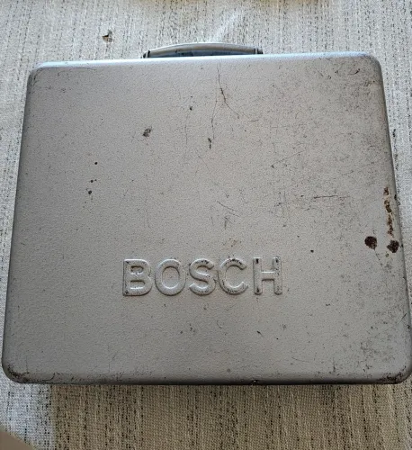 Maleta de metal da Bosch
