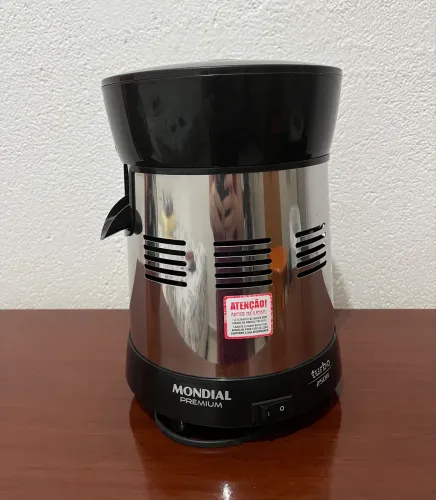 Extrator de Frutas Mondial Turbo Premium 