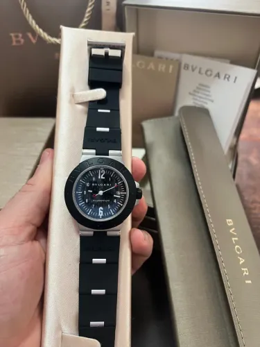 Relógio bvlgari