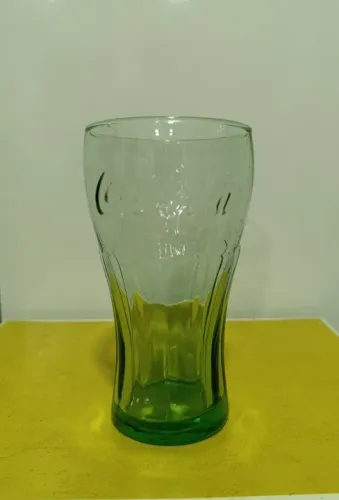 Copo de vidro Coca-Cola