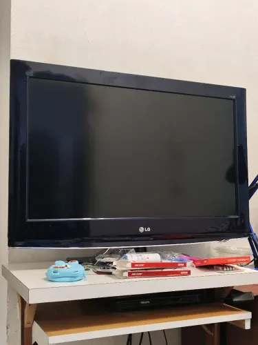 TV 32" LG