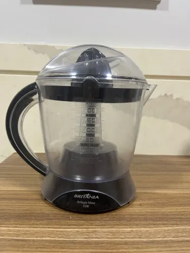 Espremedor de Frutas Britânia Bellagio Maxx 35W